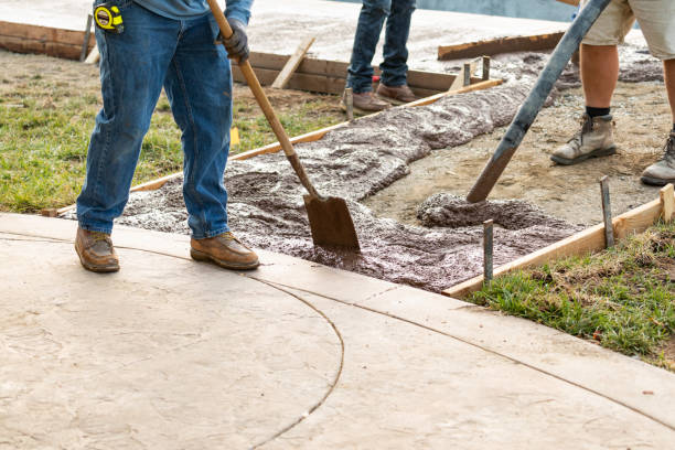 Best Concrete Sidewalk Installation  in Hollister, MO